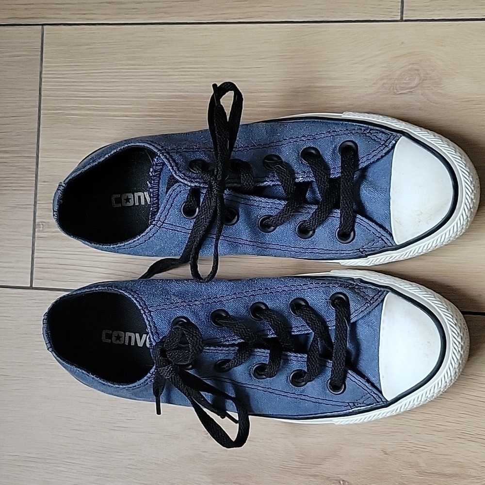 CONVERSE ALL STAR SNEAKERS In BLUE Women's 6 Men's 4